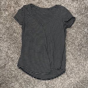Lululemon Stripped Tee - Size 6